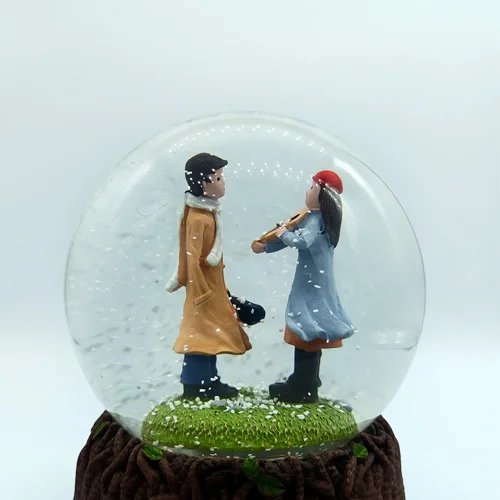 239834767_Cute-Lovers-Together-Musical-Crystal-Snow-Ball_1.jpg