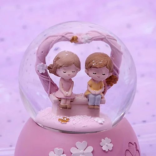 418840366_Cute-Musical-Crystal-Snow-Globe_2.jpg