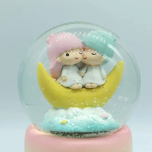 500387693_Dream-World-Musical-Snow-Ball_1.jpg