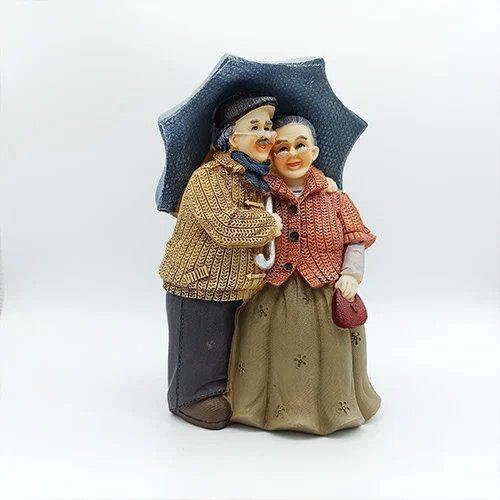 599009910_Cute-Lovely-couple-figurine_2.jpg