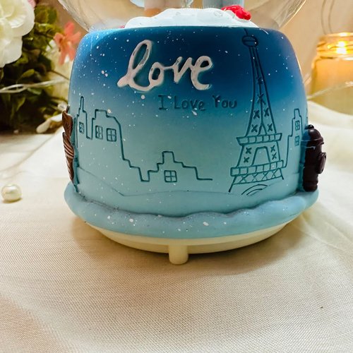647556575_Heartfelt-Harmony-Crystal-Snow-Globe_3.jpg