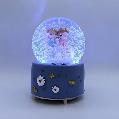 740020820_Cute-Musical-Crystal-Snow-Ball-Gift-for-Couple_2.jpg