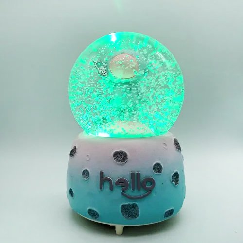 812647980_Little-Astronaut-Cute-Snow-Ball-Decorative-Gift_2.jpg
