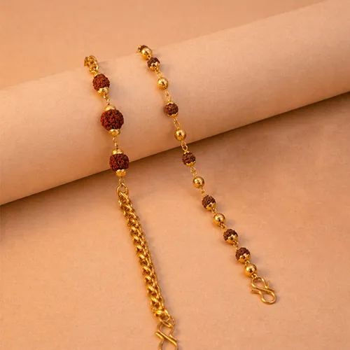 856702121_Luxury-Bhaiya-Bhabhi-Rakhi-Celebration-Box.webp