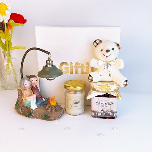 Love & Warmth Valentine's Day Gift Box For Couple-Giftii