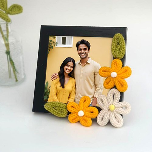 Cute Puzzle Couple Crochet Flower Frame-Giftii