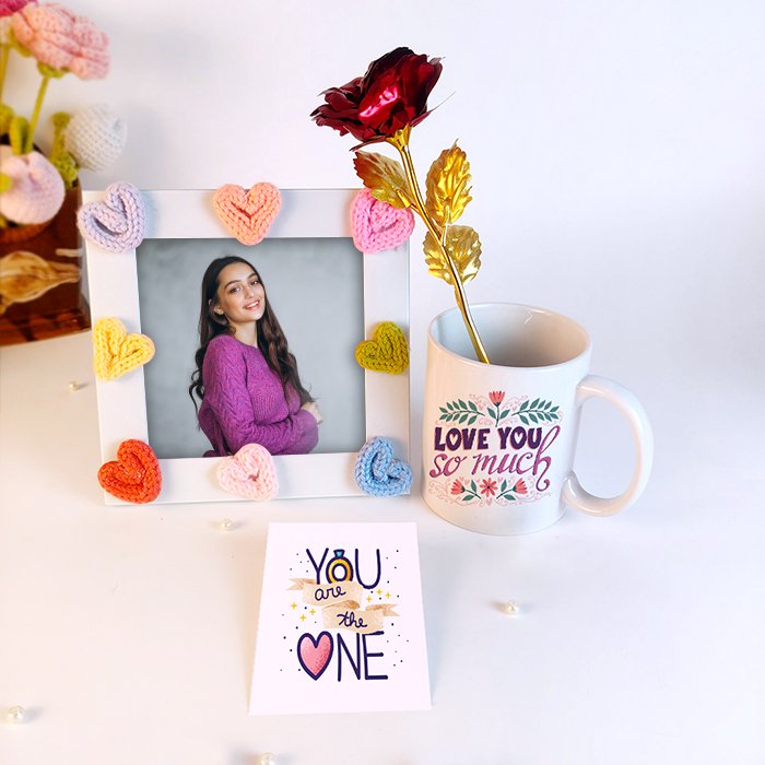 Personalized Crochet Heat Photo Frame with Golden Rose & Mug-Giftii