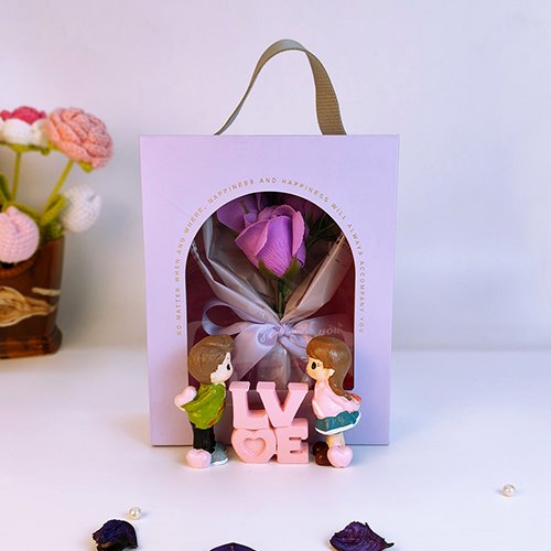 Valentine’s Day Gift Box with Rose Bouquet & Couple Figurines-Giftii