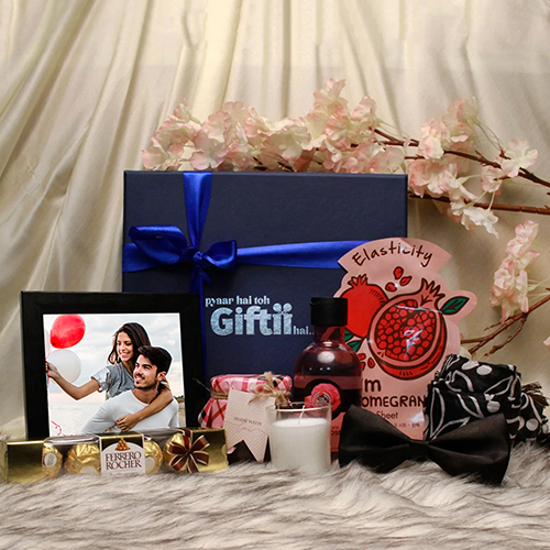 CUSTOMIZED GIFT BOX FOR COUPLES