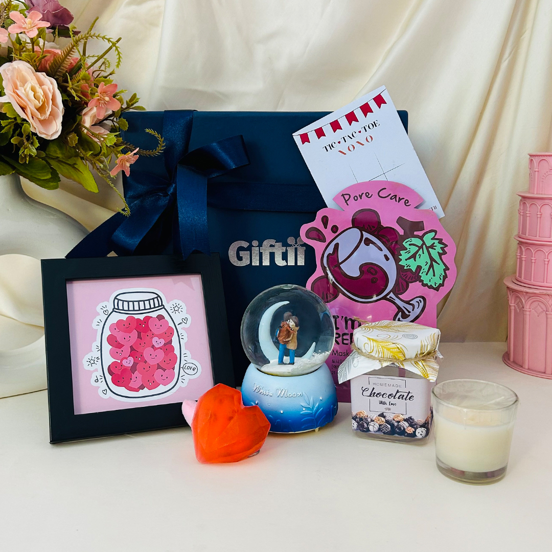 I LOVE YOU CURATED GIFT BOX 